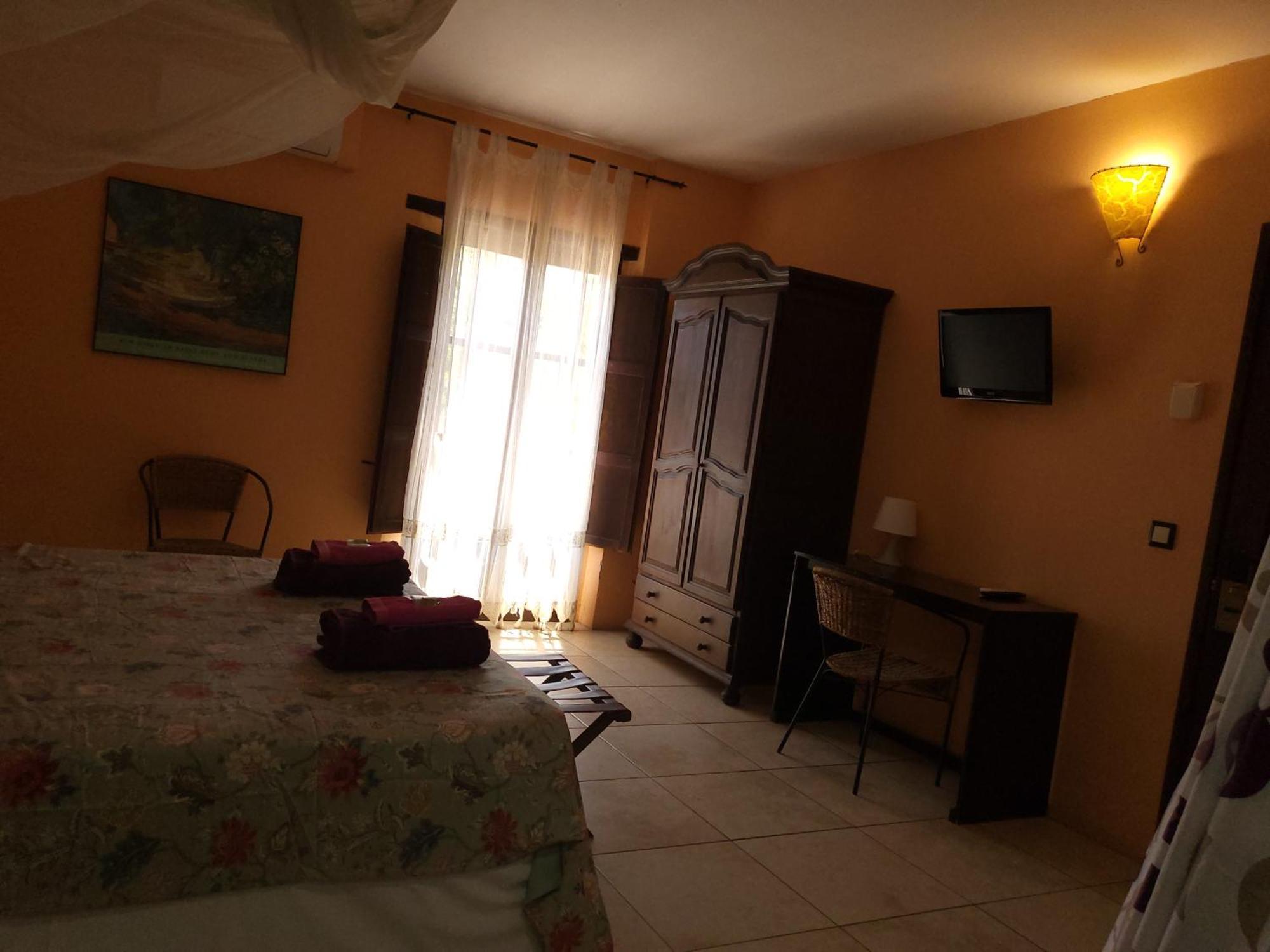 Hotel Pasteral Riu Ter La Cellera de Ter Zewnętrze zdjęcie