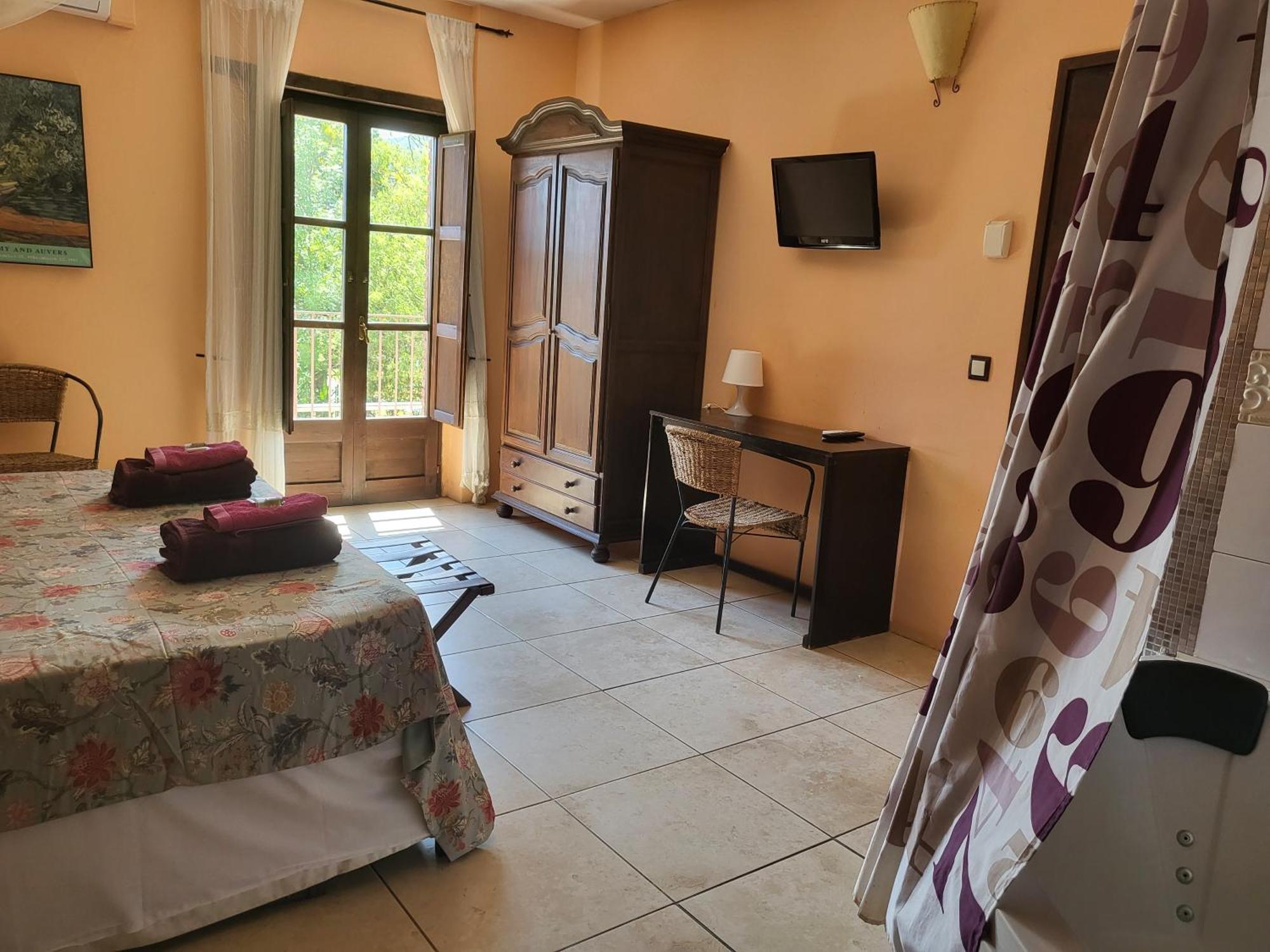 Hotel Pasteral Riu Ter La Cellera de Ter Zewnętrze zdjęcie
